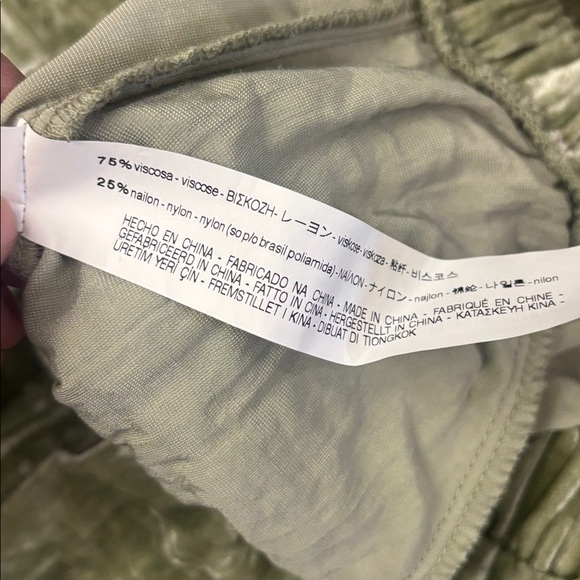 ZARA Trafaluc Crushed Velvet Pants Velvet Pants in Sage Green - Picture 5 of 10